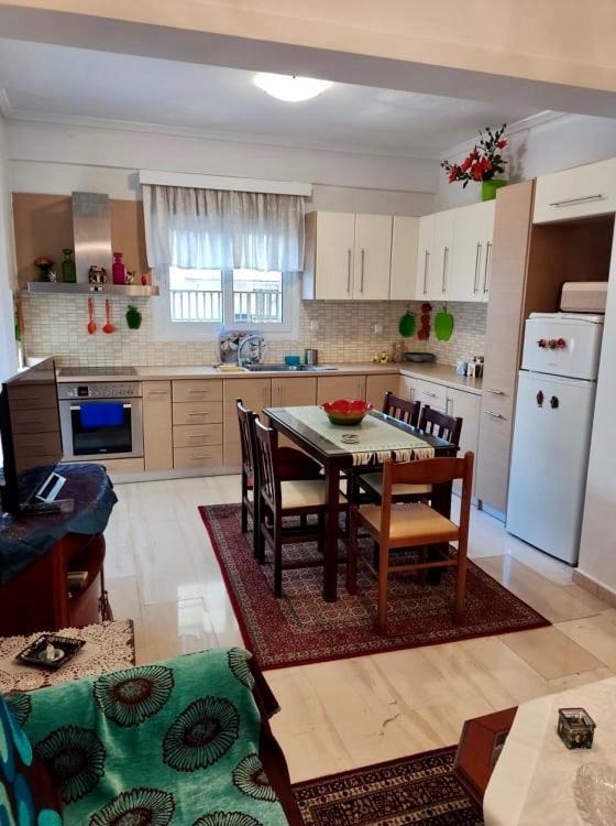 Marys House , Lovely 2-Bedroom Apartment 테살로니키 외부 사진