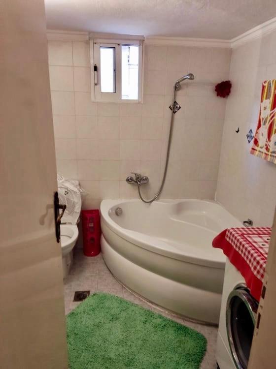 Marys House , Lovely 2-Bedroom Apartment 테살로니키 외부 사진